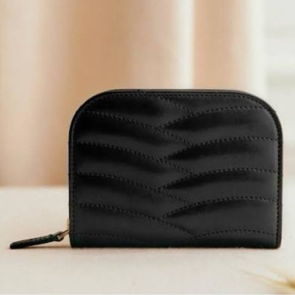 Sezane NWOT Black Quilted Wallet